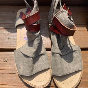 Blowfish Sandler’s